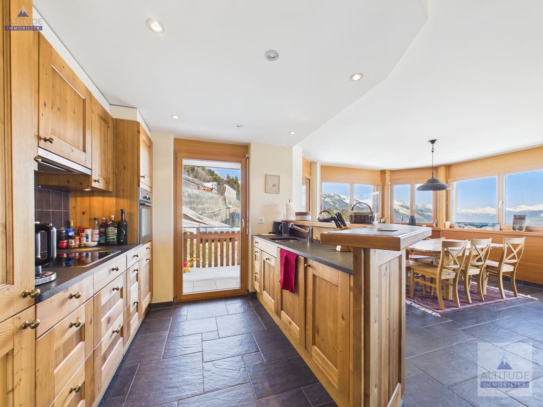 2158 – Appartement 5,5 pièces – 1900000CHF – 150m²