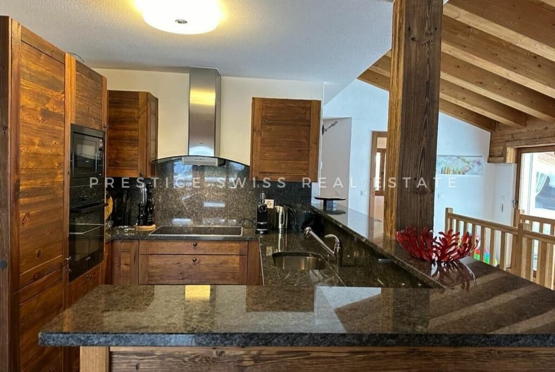 2137 – Appartement 6 pièces – 2650000CHF – 288m²