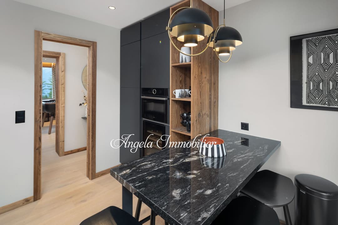 1768 – Appartement – 200m²