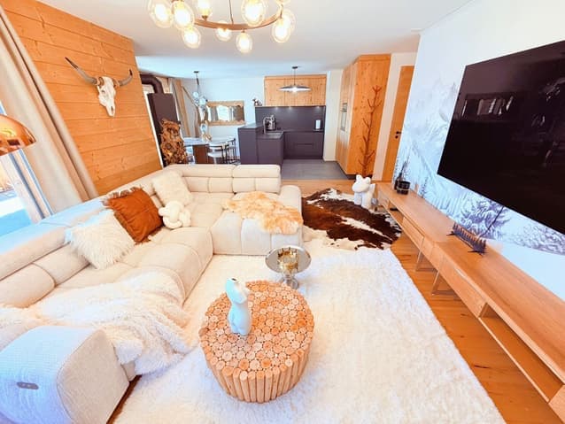 1883 – Appartement 4 pièces – 5 000CHF – 101m²