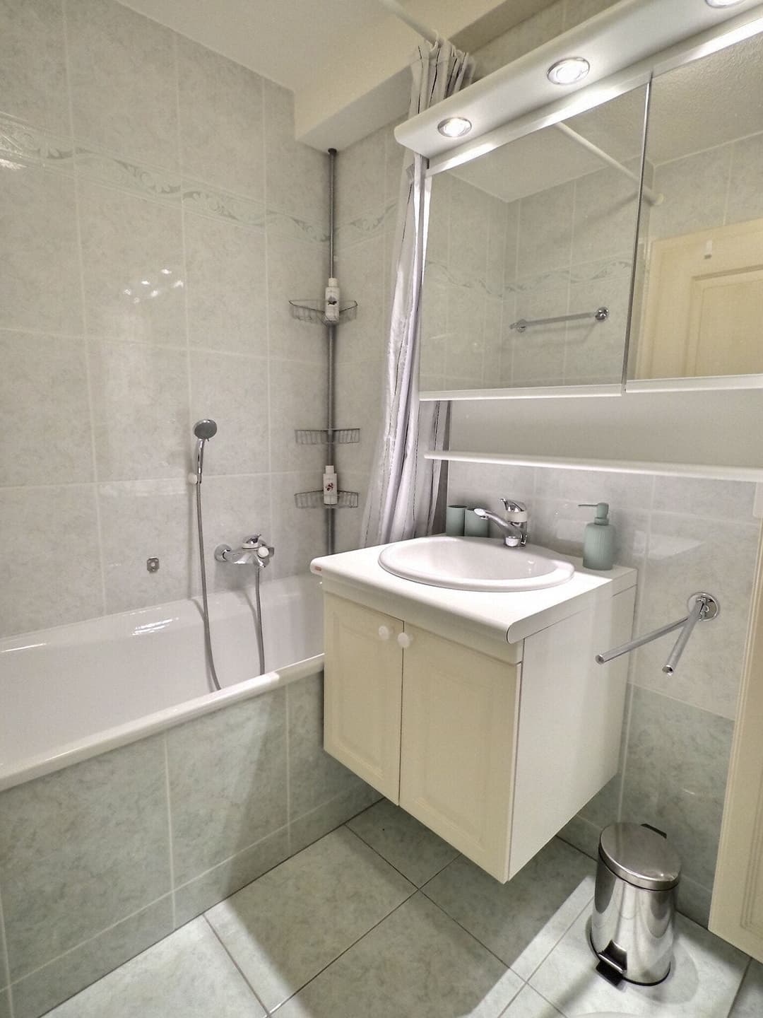 1897 – Appartement 3.5 pièces – 2800CHF