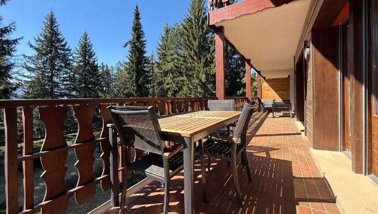 1868 – Appartement 4.5 pièces – 10000CHF – 130m²