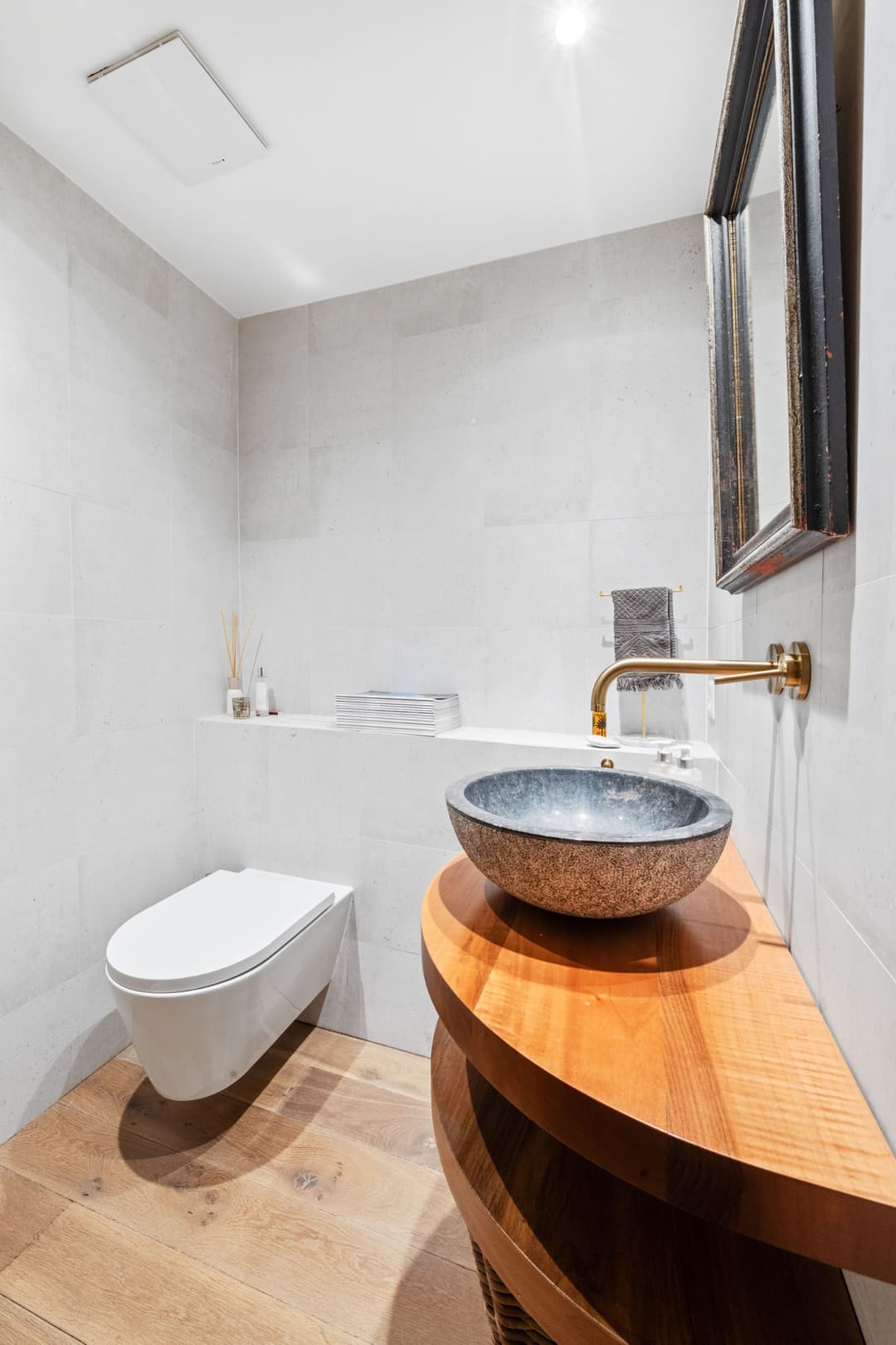 2260 – Appartement – 145 m²