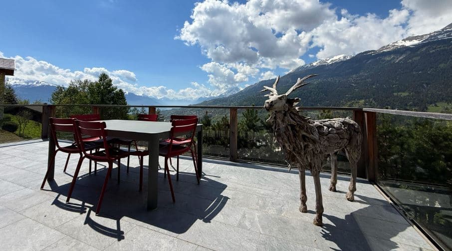 1855 – Chalet 7 pièces – 24000CHF – 300m²