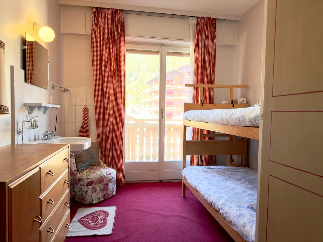 1902 – Appartement 5 pièces – 2450CHF