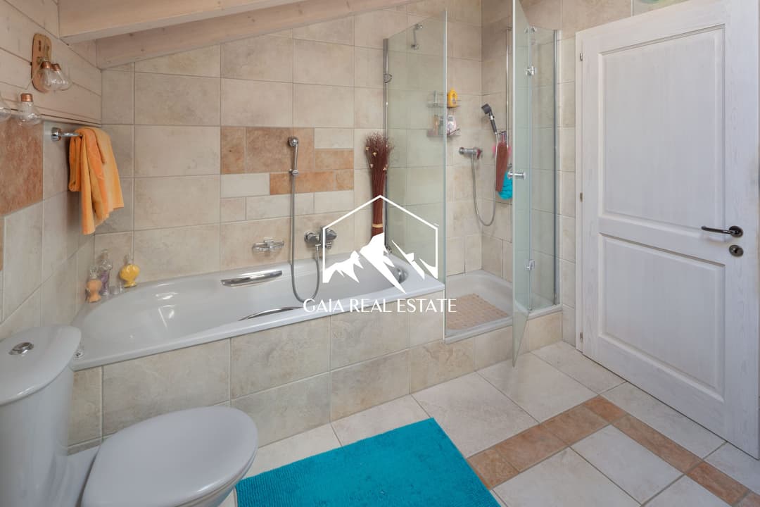 2262 – Maison – 4900000 CHF – 300 m²