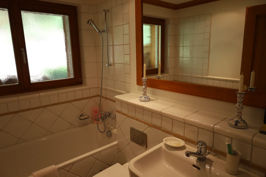 2304 – Appartement 7.5 pièces – 318m²