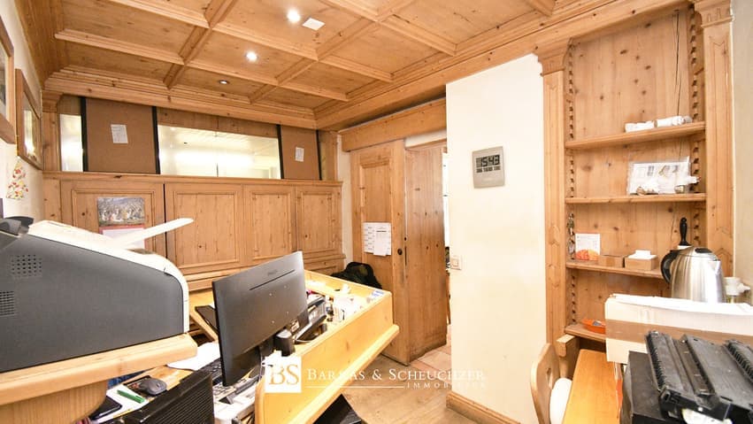 2263 – Commerce – 550000CHF – 50m²