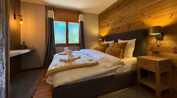 1868 – Appartement 4.5 pièces – 10000CHF – 130m²