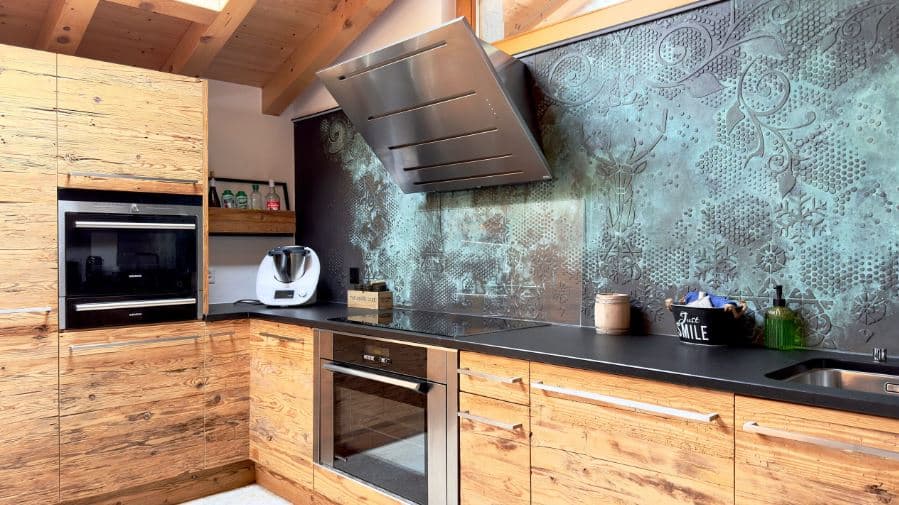 1855 – Chalet 7 pièces – 24000CHF – 300m²