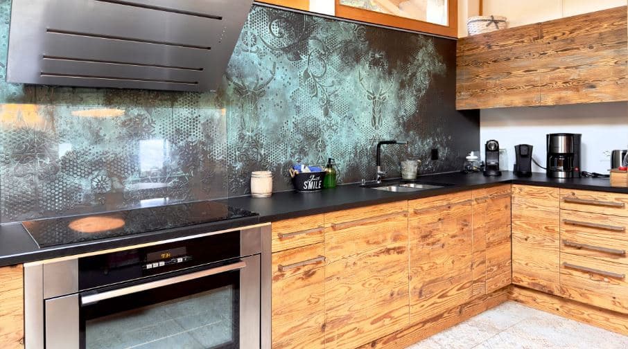 1855 – Chalet 7 pièces – 24000CHF – 300m²