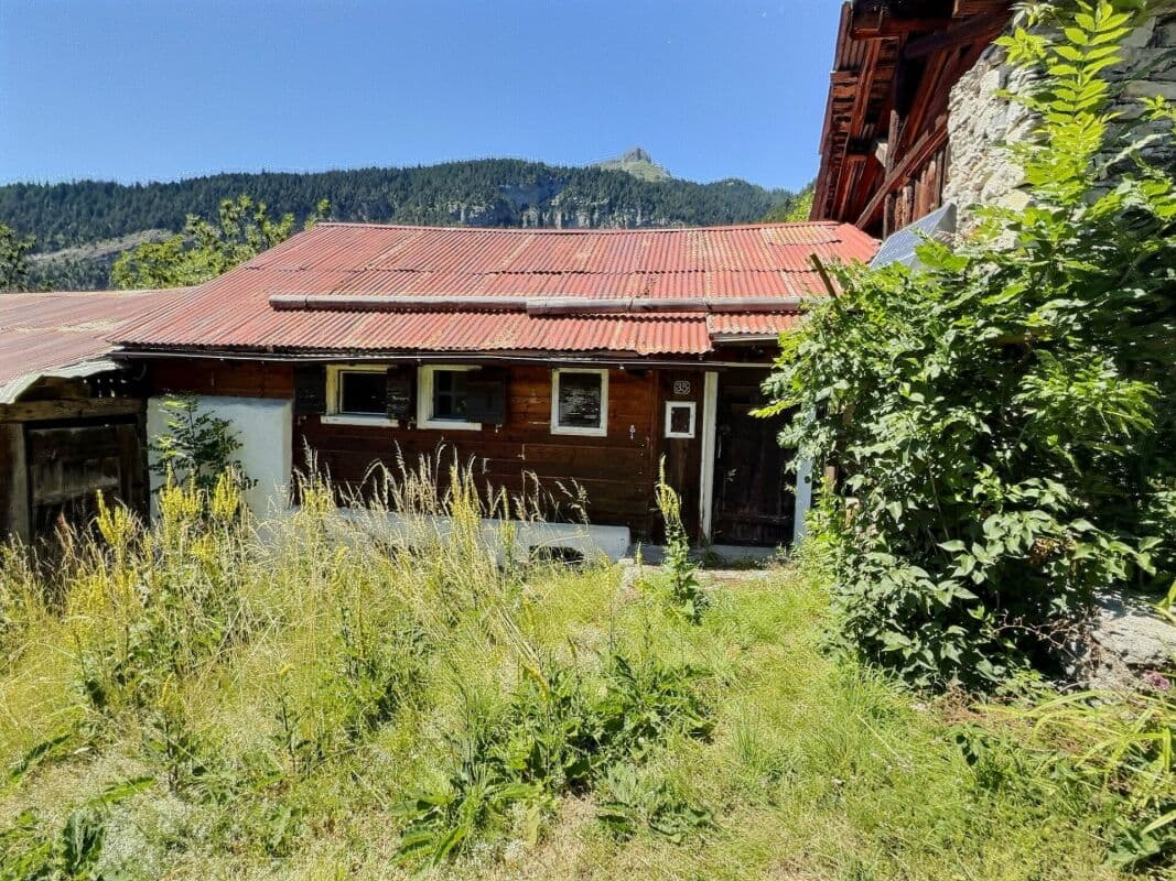 2320 – Maison 3 pièces – 200000CHF – 292m²